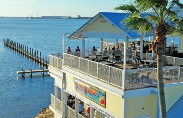 Uncle Ernie’s Bayfront Grill